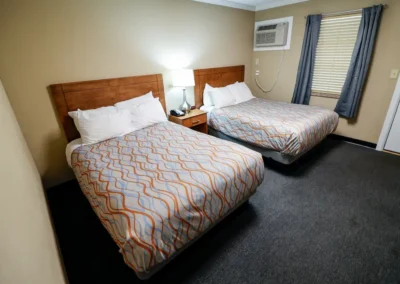 Norma Dan Motel 2 queen beds room
