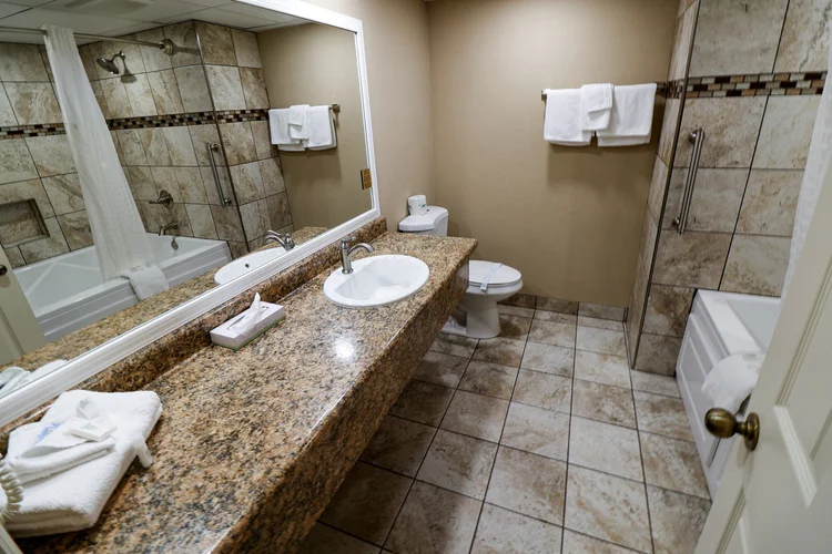 Norma Dan Motel Bathroom Sink, Showers and Toilet
