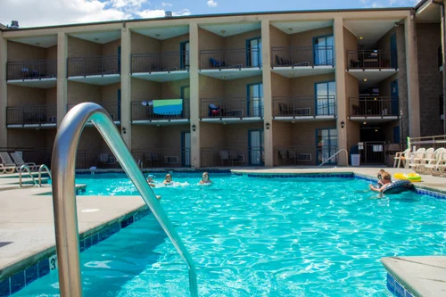 pool-1