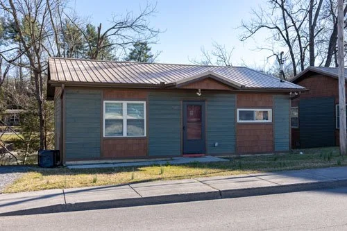 Norma Dan Riverside Cottage exterior